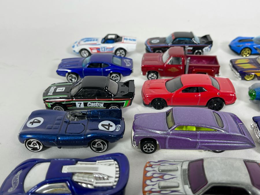 Vintage Mattel Hot Wheels Cars Lot - See Photos [Photo 11]