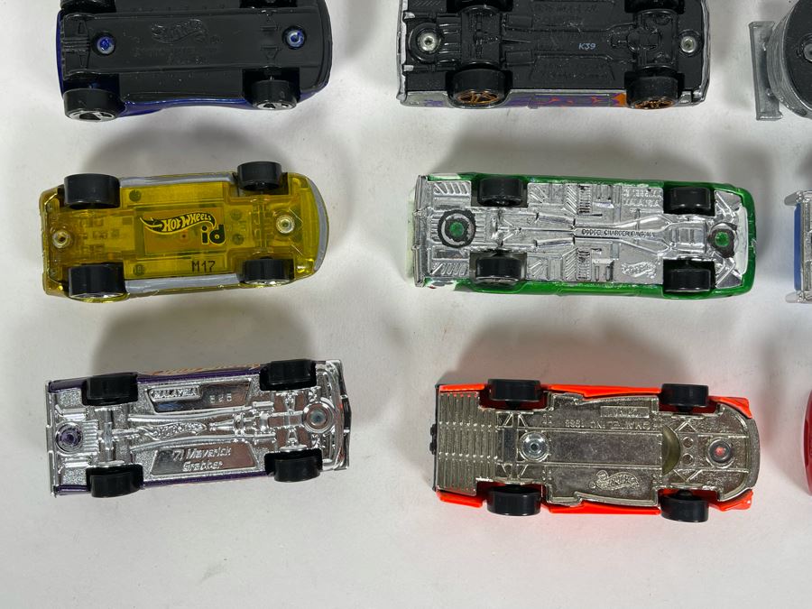 Vintage Mattel Hot Wheels Cars Lot - See Photos [Photo 16]