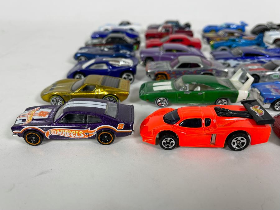 Vintage Mattel Hot Wheels Cars Lot - See Photos [Photo 5]