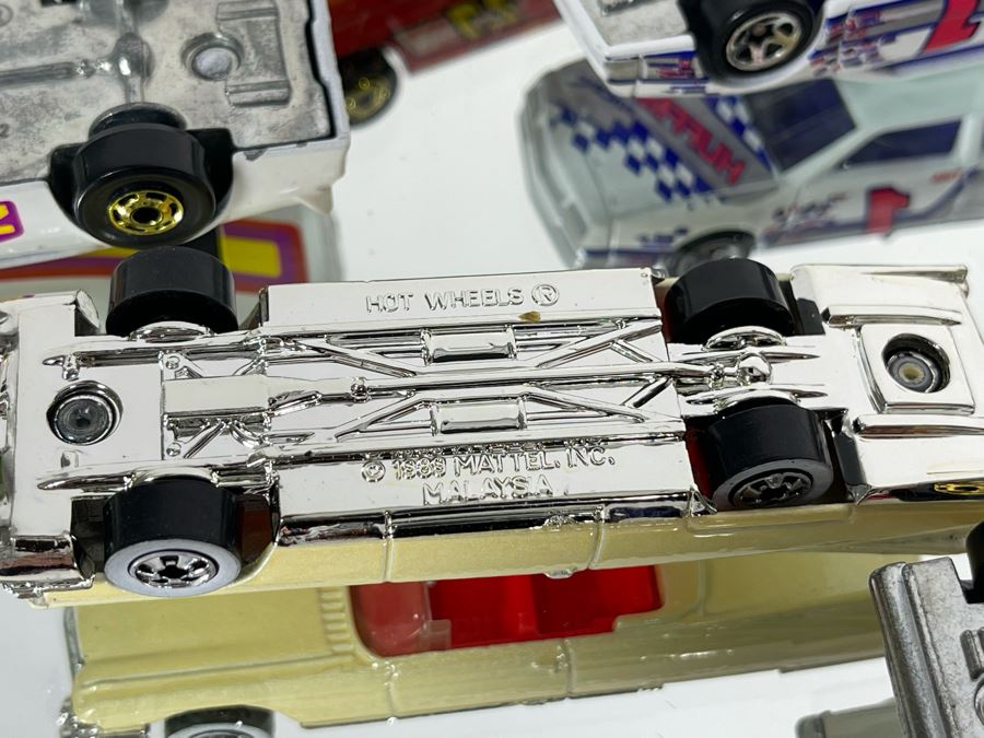 (11) Vintage Mattel Hot Wheels Cars [Photo 17]