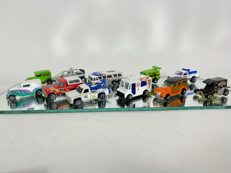 (11) Vintage Mattel Hot Wheels Cars [Photo 2]