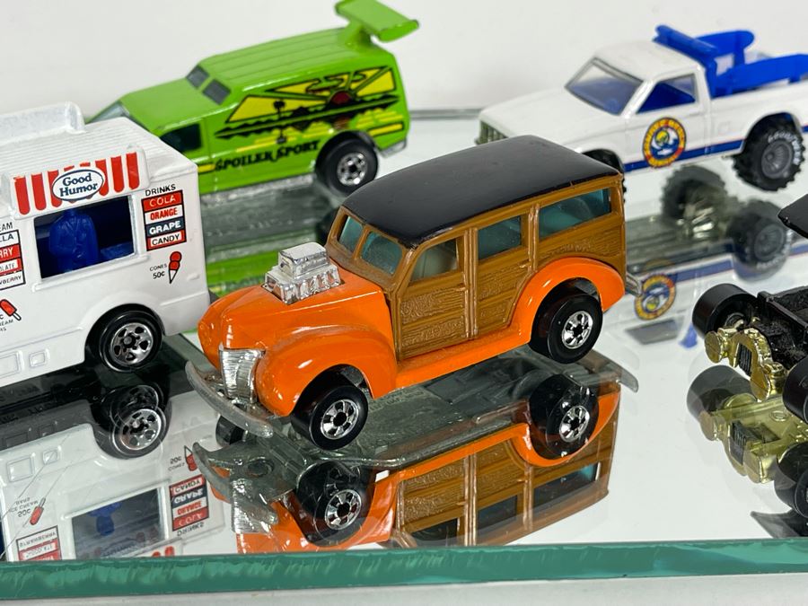 (11) Vintage Mattel Hot Wheels Cars [Photo 8]