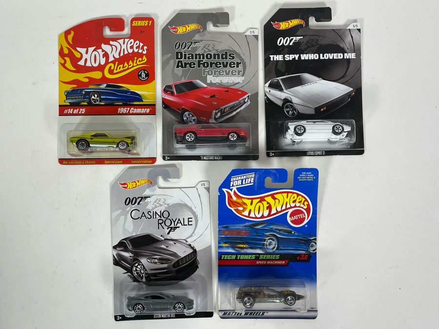 (5) Mattel Hot Wheels Cars On Cards