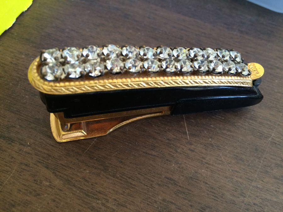 Huge Office Supply Lot [Photo 17]