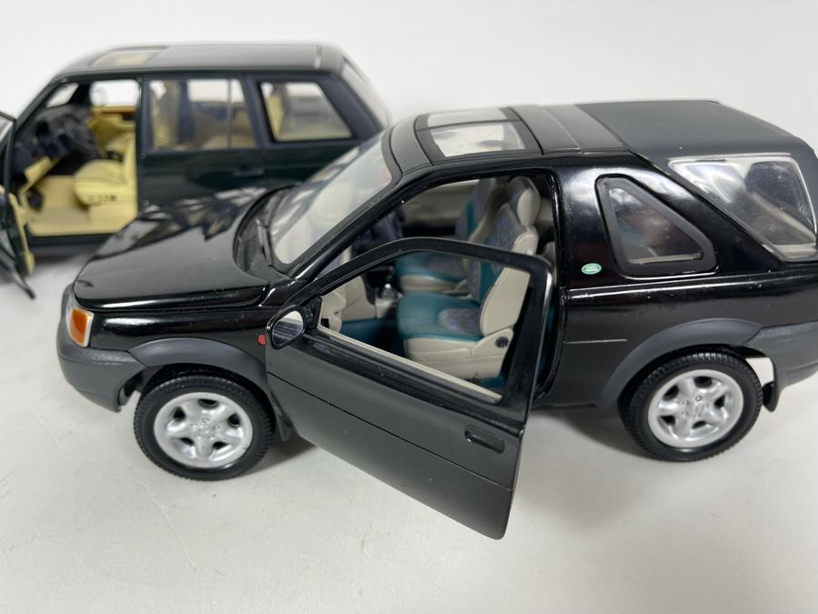 (2) Diecast Cars: ERTL Freelander Land Rover And AutoArt Range Rover 4.6 HSE [Photo 6]