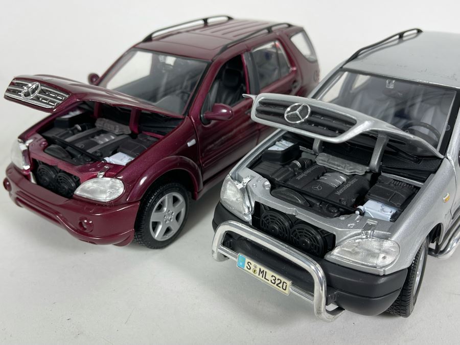 (2) Diecast Cars: Maisto Mercedes-Benz ML 55 AMG And Maisto Mercedes-Benz ML 320 [Photo 10]