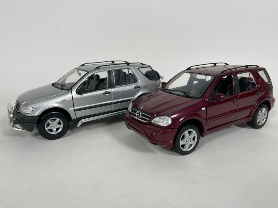 (2) Diecast Cars: Maisto Mercedes-Benz ML 55 AMG And Maisto Mercedes-Benz ML 320