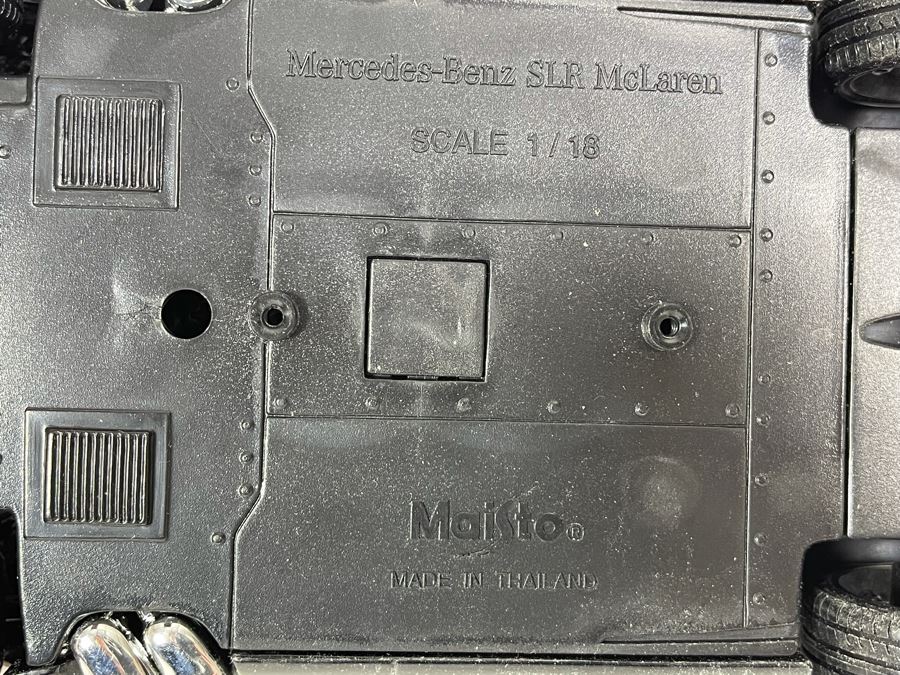 Maisto Mercedes-Benz SLR McLaren Diecast Car [Photo 11]