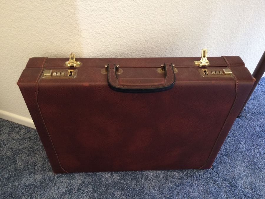 Briefcase [Photo 4]