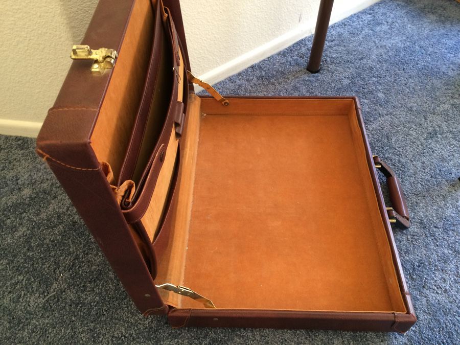 Briefcase [Photo 6]