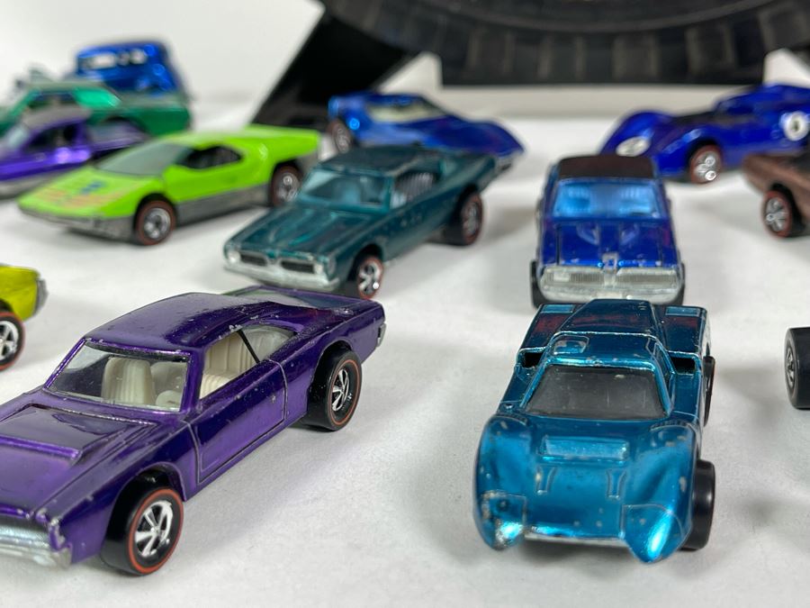 Collection Of Original Mattel Hot Wheels Redline Cars '29 Cars' With 24 Car Super Rally Case - See Photos [Photo 37]