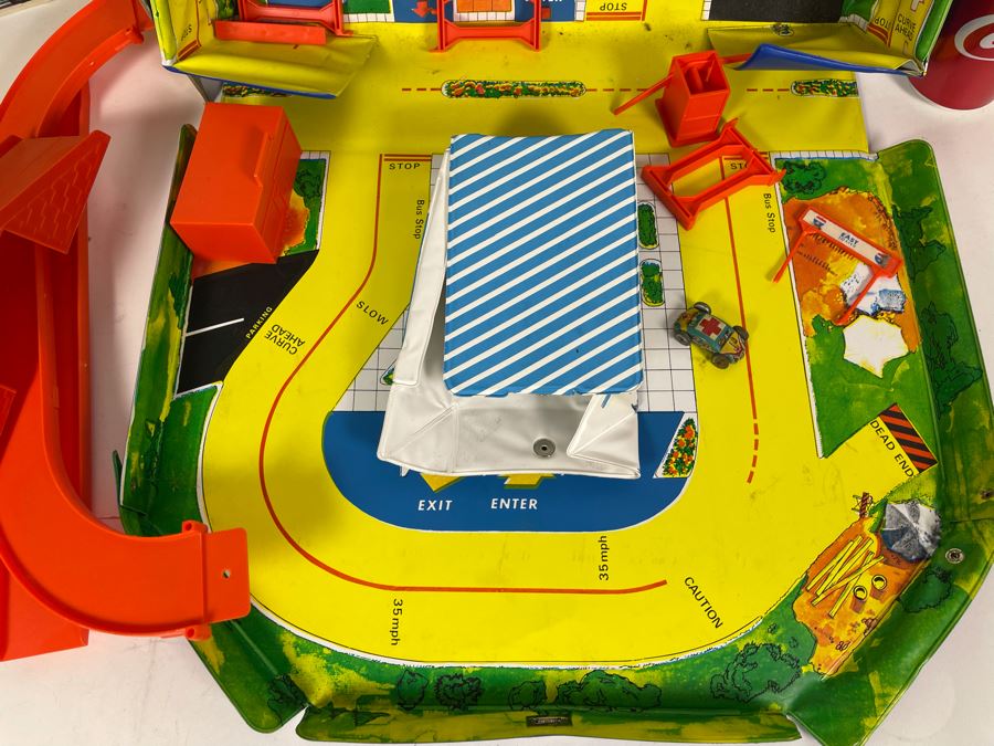 Vintage 1976 Matchbox City Car Playset [Photo 5]