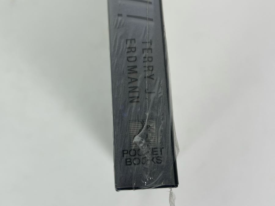 Sealed Star Trek Action! Book [Photo 2]