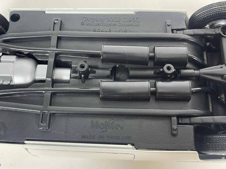 (2) Diecast Cars: Maisto Chrysler 300B (1956) And Maisto 1949 Ford [Photo 12]