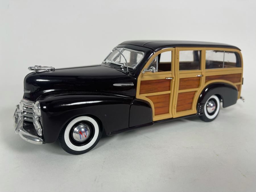 Maisto 1948 Chevy Fleetmaster Woody Station Wagon Diecast Car [Photo 4]