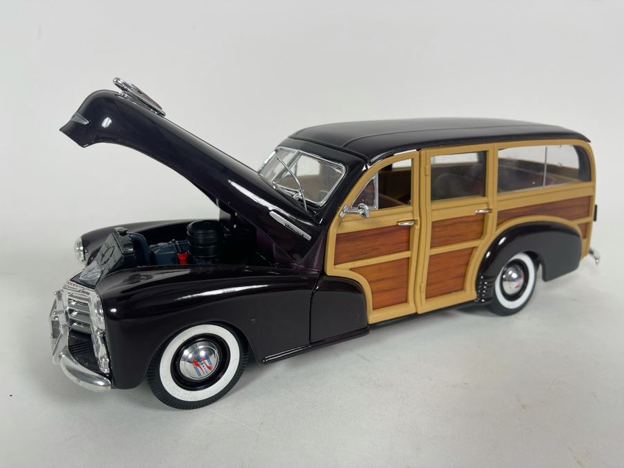 Maisto 1948 Chevy Fleetmaster Woody Station Wagon Diecast Car [Photo 3]