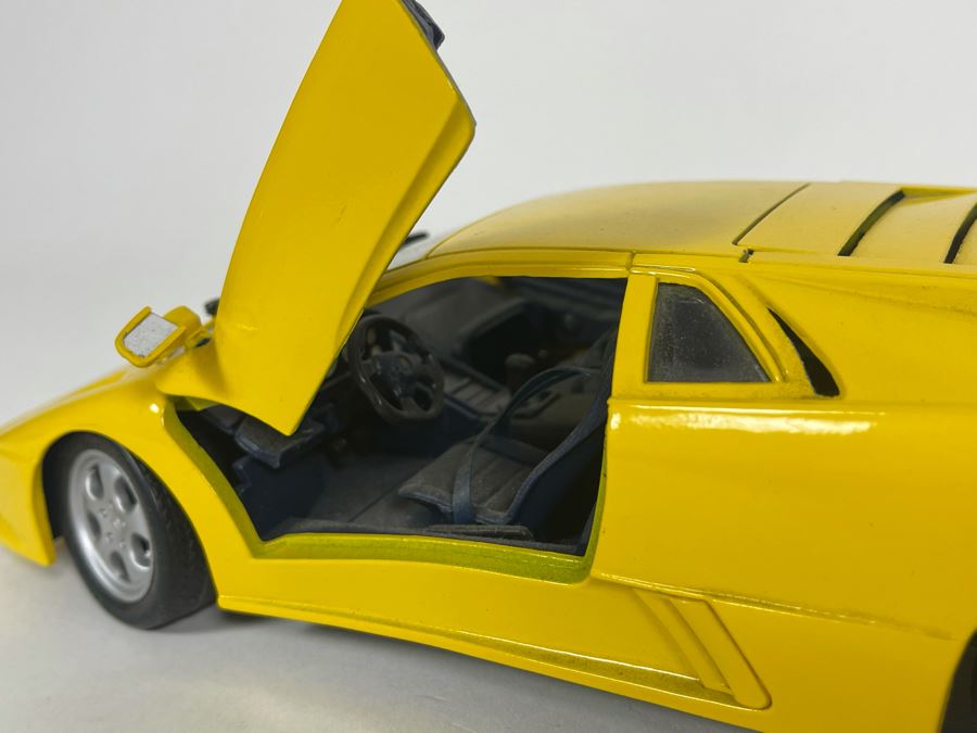 Maisto Lamborghini Diecast Car [Photo 11]