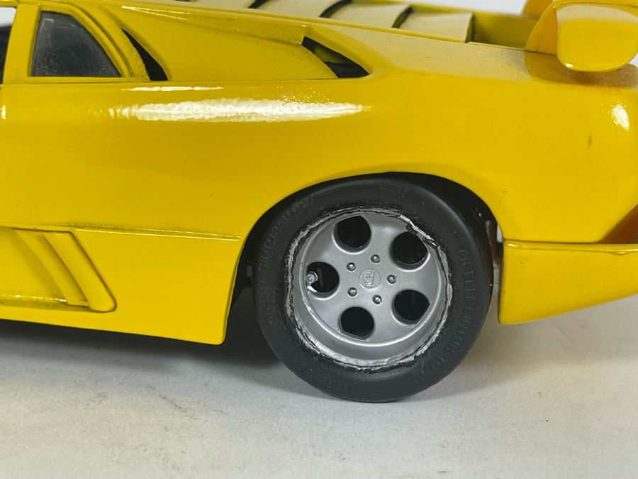 Maisto Lamborghini Diecast Car [Photo 4]