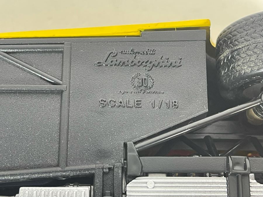 Maisto Lamborghini Diecast Car [Photo 13]