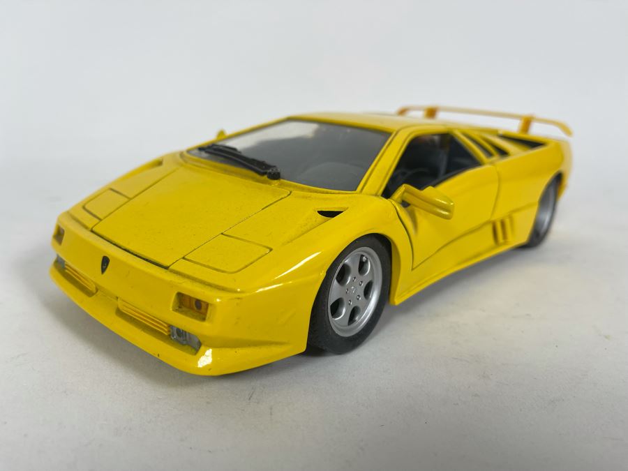 Maisto Lamborghini Diecast Car [Photo 3]