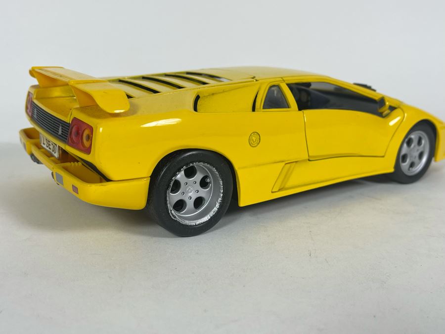 Maisto Lamborghini Diecast Car [Photo 6]