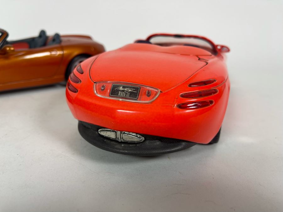 (2) Diecast Cars: Maisto Dodge Copperhead And Maisto Mustang Mach III [Photo 5]