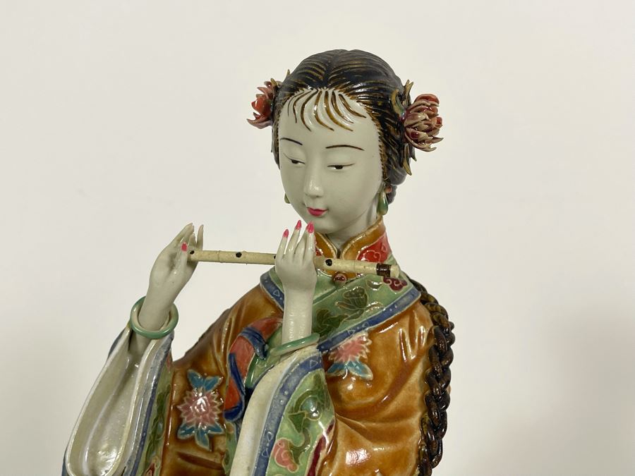 Vintage Signed Chinese Porcelain Figurine 12.5'H [Photo 6]