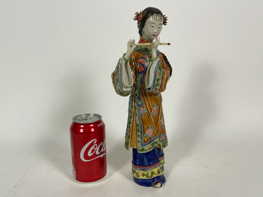 Vintage Signed Chinese Porcelain Figurine 12.5'H [Photo 2]