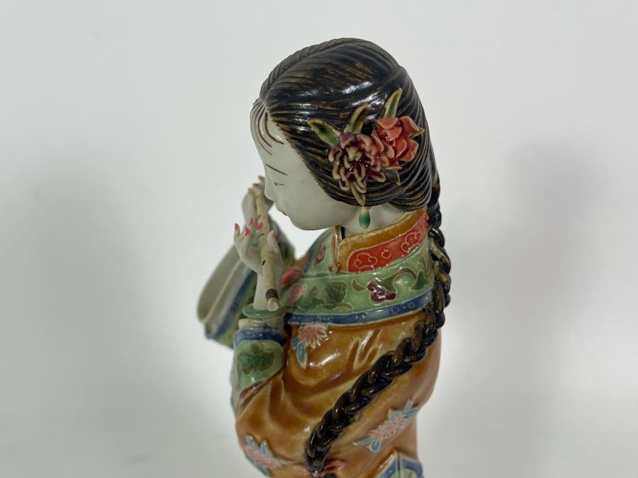 Vintage Signed Chinese Porcelain Figurine 12.5'H [Photo 10]