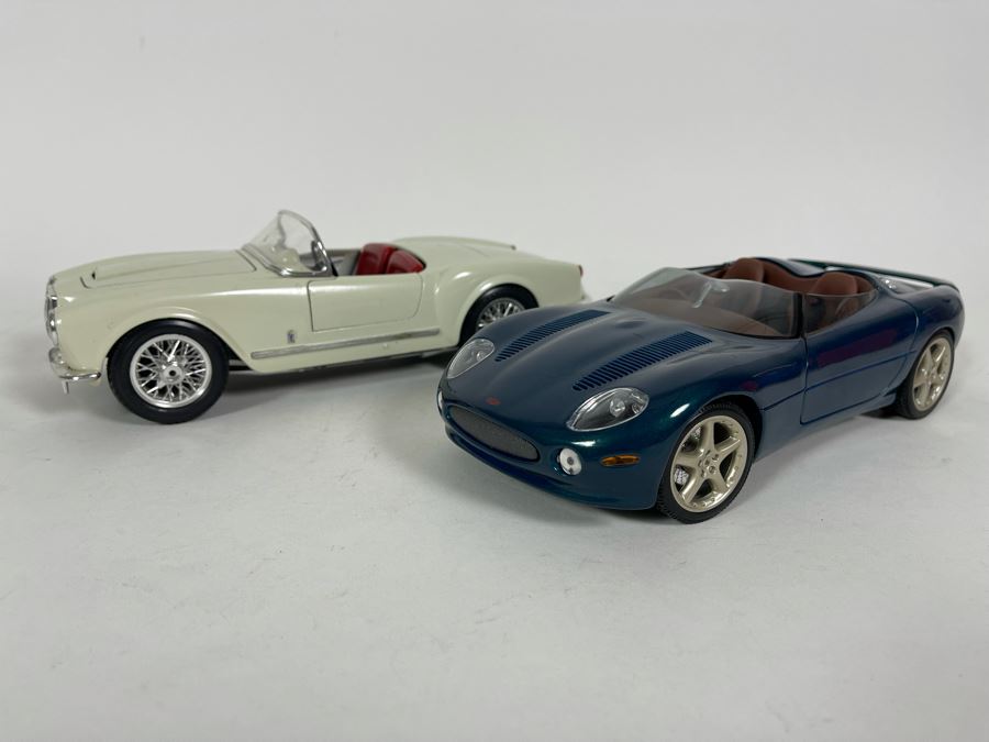 (2) Diecast Cars: Maisto Jaguar XK 180 And Durago Lancia Aurelia B24 Spider (1955) [Photo 2]