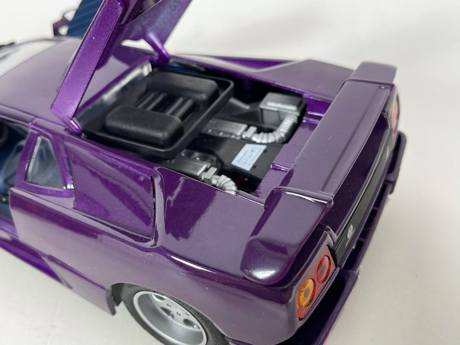 (2) Diecast Cars: Maisto Lamborghini And Maisto Ferrari F50 [Photo 17]