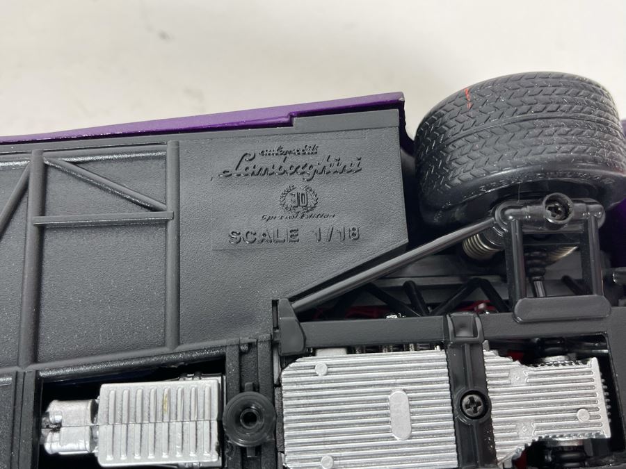 (2) Diecast Cars: Maisto Lamborghini And Maisto Ferrari F50 [Photo 11]