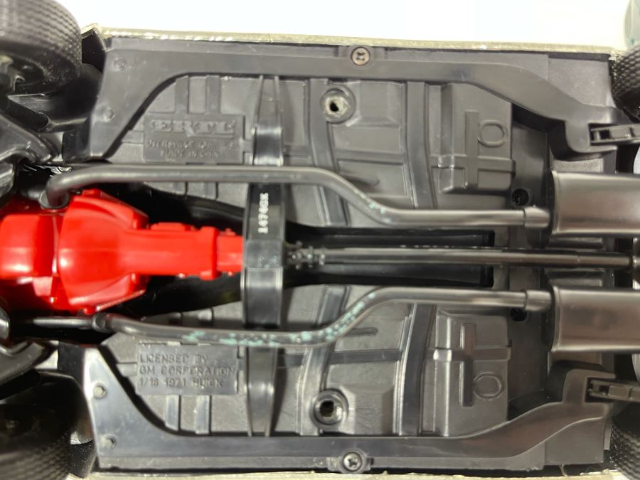 (2) Diecast Cars: Maisto Jaguar XJ220 And Maisto Ferrari F50 And ERTL 1971 Buick GSX [Photo 16]