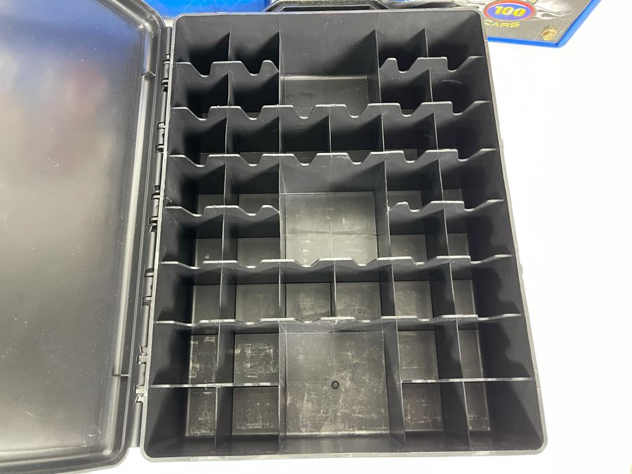 (7) Mattel Hot Wheels Carry Cases [Photo 7]