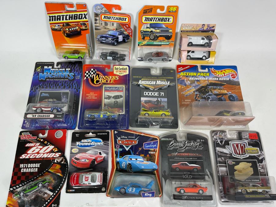 Collection Of Various Cars On Cards Matchbox, Hot Wheels, Disney [Photo 1]