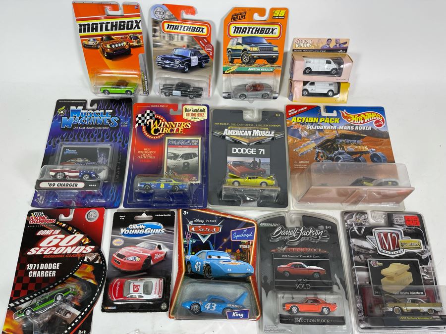 Collection Of Various Cars On Cards Matchbox, Hot Wheels, Disney [Photo 3]