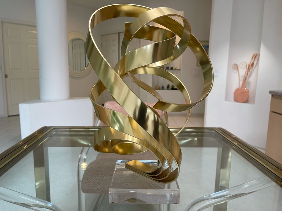 Signed Dan Murphy 1987 Brass Metal Ribbon Sculpture On Lucite Base [Photo 6]