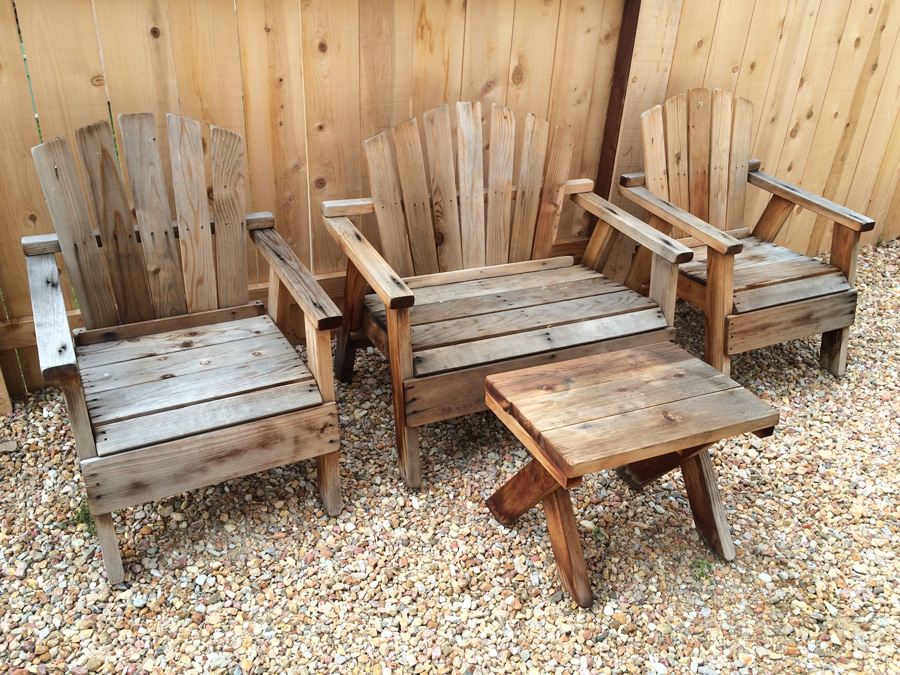 Outdoor Wooden Furniture Adirondack Chairs and Table (4 Pieces) [Photo 1]