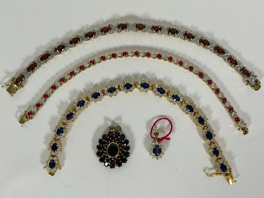 Three Sterling Silver 7.5” Bracelets And Two Pendants With Stones 57.9g [Photo 3]