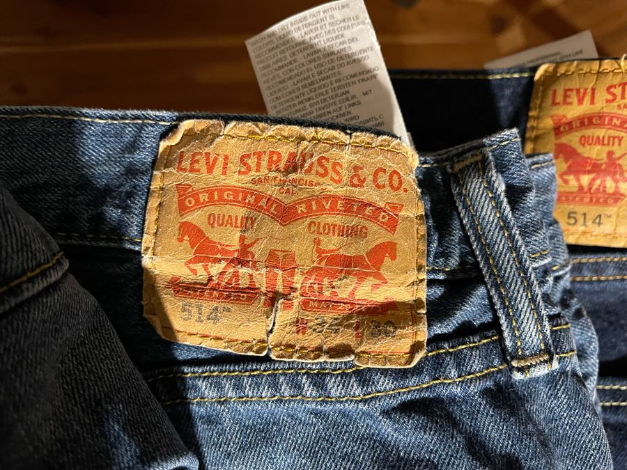 Collection Of Eight Pairs Of Levis Jeans Sizes 34-36 X 30 [Photo 5]