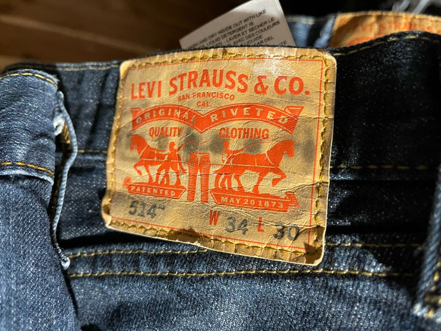 Collection Of Eight Pairs Of Levis Jeans Sizes 34-36 X 30 [Photo 9]