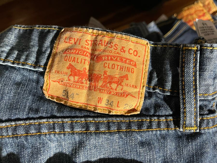 Collection Of Eight Pairs Of Levis Jeans Sizes 34-36 X 30 [Photo 11]