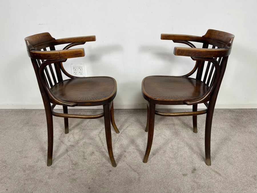 Pair Of Thonet Bentwood Chairs By BCS Made In Poland [Photo 8]