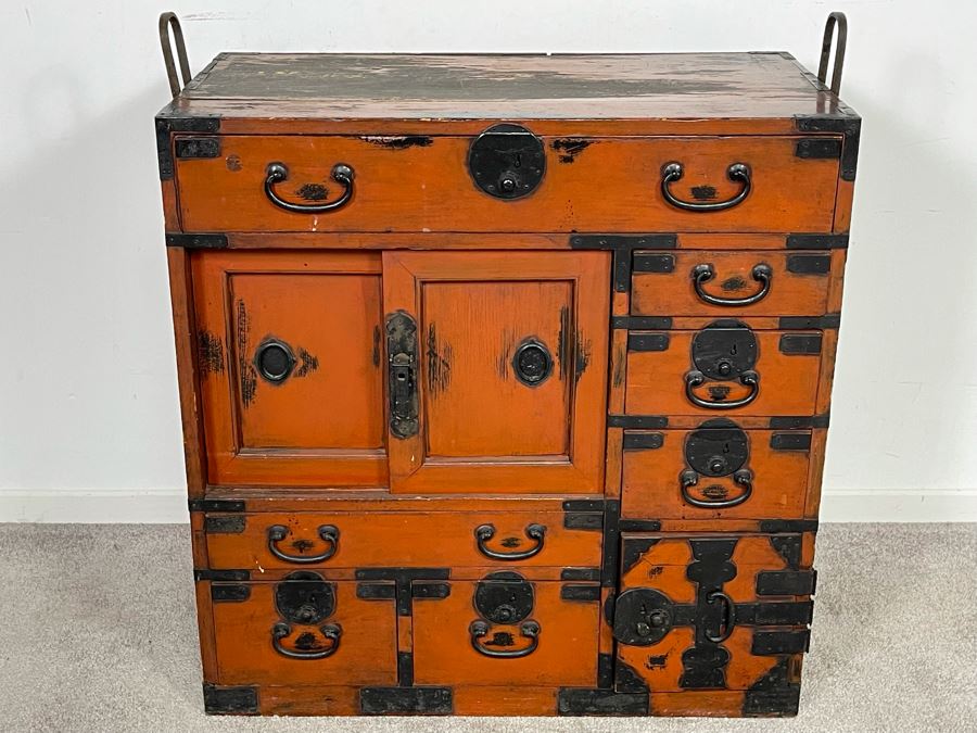 Old Red Lacquered Wooden Japanese Tansu Chest 29W X 15D X 30H [Photo 2]