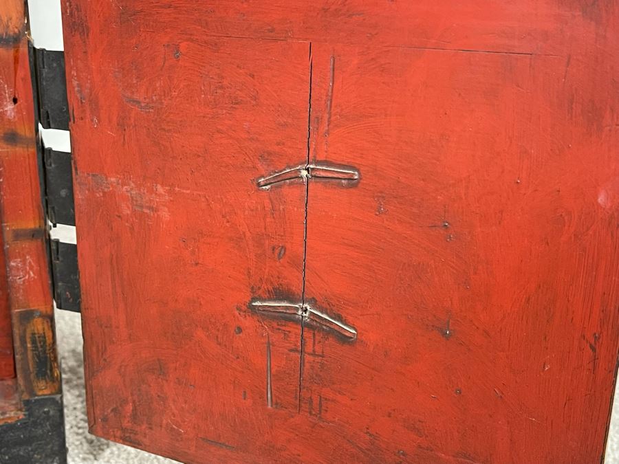 Old Red Lacquered Wooden Japanese Tansu Chest 29W X 15D X 30H [Photo 7]