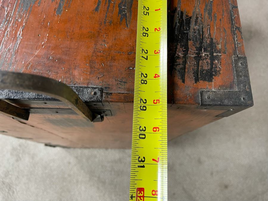 Old Red Lacquered Wooden Japanese Tansu Chest 29W X 15D X 30H [Photo 12]