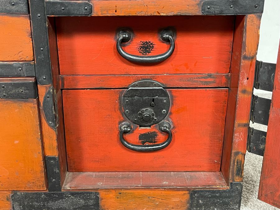 Old Red Lacquered Wooden Japanese Tansu Chest 29W X 15D X 30H [Photo 5]