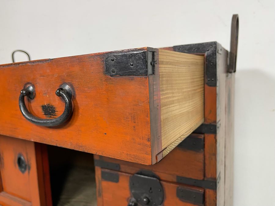 Old Red Lacquered Wooden Japanese Tansu Chest 29W X 15D X 30H [Photo 8]