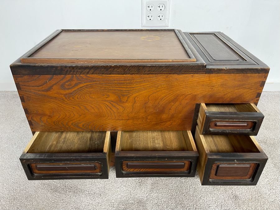 Old Japanese Carved Wood Hibachi 23.5W X 14D X 15H [Photo 4]