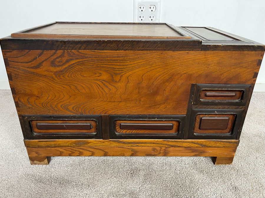 Old Japanese Carved Wood Hibachi 23.5W X 14D X 15H [Photo 1]